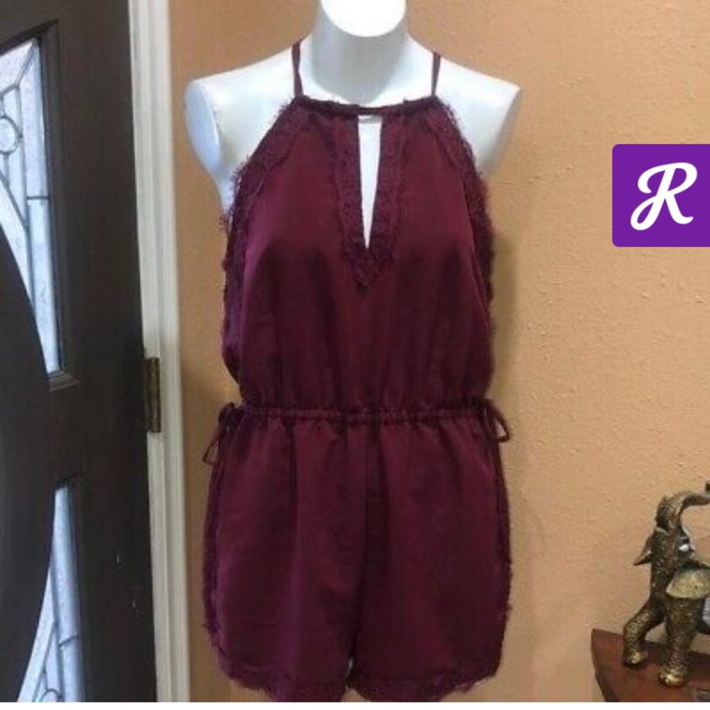 Kendall + Kylie maroon romper size small